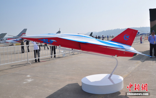 кI(y)չ{o˙Cꐺ塡z 