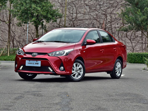 YARiS L  (bo)r