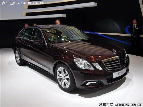 新一代奔馳E級加長版首張路試諜照曝光 汽車之家 新一代奔馳E級加長版首張路試諜照曝光 汽車之家