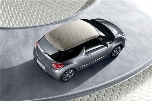 采用更多鍍鉻裝飾 新雪鐵龍C3實(shí)車曝光 汽車之家 采用更多鍍鉻裝飾 新雪鐵龍C3實(shí)車曝光 汽車之家