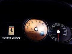 328f(wn)599 GTBЇ(gu)挢u(mi) ܇(ch)֮