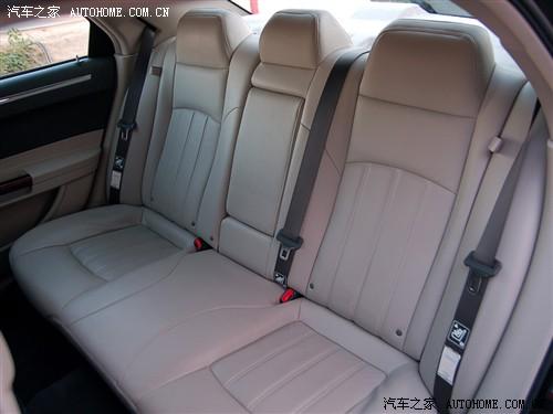 ܇(ch)֮ R˹ R˹300c 06 5.7lAI(lng)