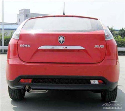 上市在即 長(zhǎng)安志翔兩廂版清晰諜照曝光 汽車之家 上市在即 長(zhǎng)安志翔兩廂版清晰諜照曝光 汽車之家