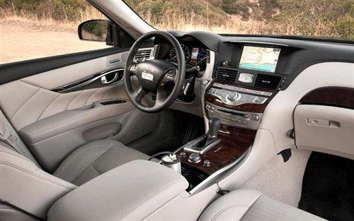 操控高手 海外試駕2011款英菲尼迪M系列 汽車之家 操控高手 海外試駕2011款英菲尼迪M系列 汽車之家