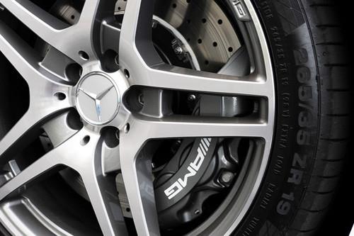 經(jīng)典重現(xiàn) 海外試梅賽德斯-奔馳SLS AMG