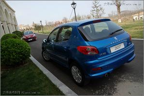 東風(fēng)標(biāo)致207兩廂 1.6AT 品樂版