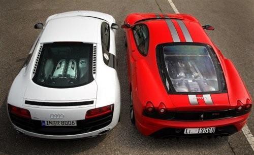 彗星撞地球 奧迪R8單挑法拉利Scuderia