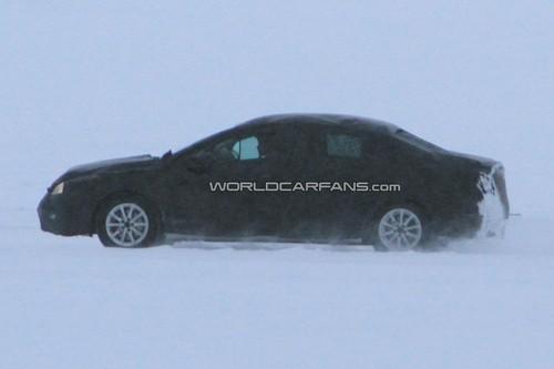 替代407與607 標(biāo)致508冬季測(cè)試照曝光