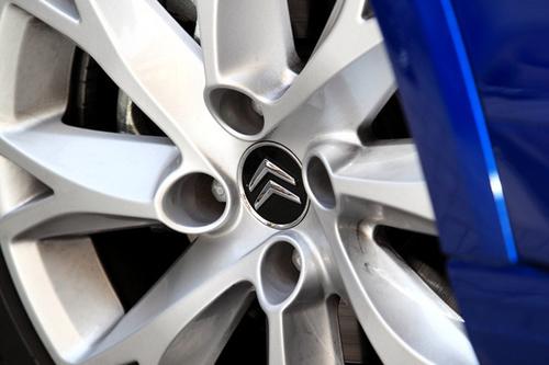 試駕雪鐵龍C4 VTS轎跑車