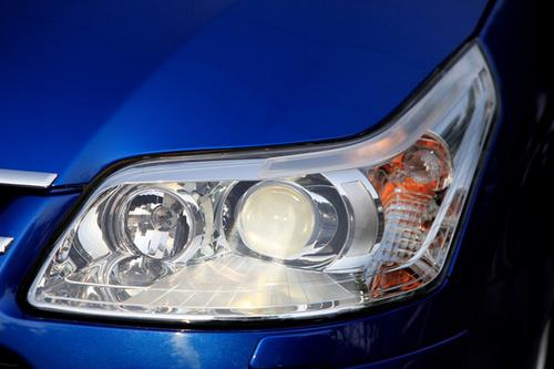 試駕雪鐵龍C4 VTS轎跑車