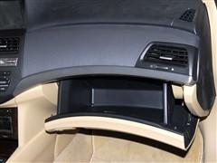 中型車銷量王PK 2010款雅閣對比凱美瑞