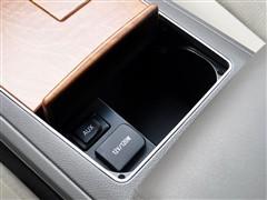 中型車銷量王PK 2010款雅閣對比凱美瑞