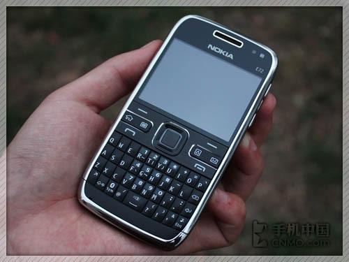 再續(xù)E71商務機輝煌 諾基亞E72行貨首評