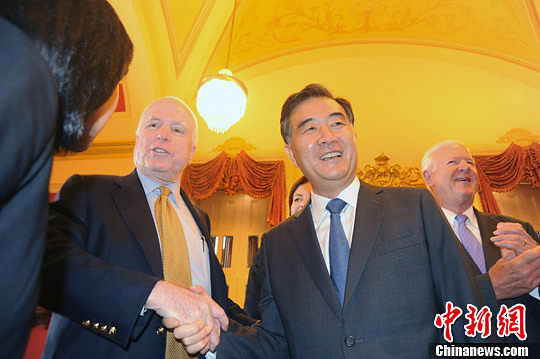 汪洋會見美國國會議員就中美經(jīng)貿(mào)合作等交換意見