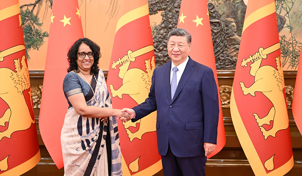 習近平會見斯里蘭卡總理阿馬拉蘇里亞